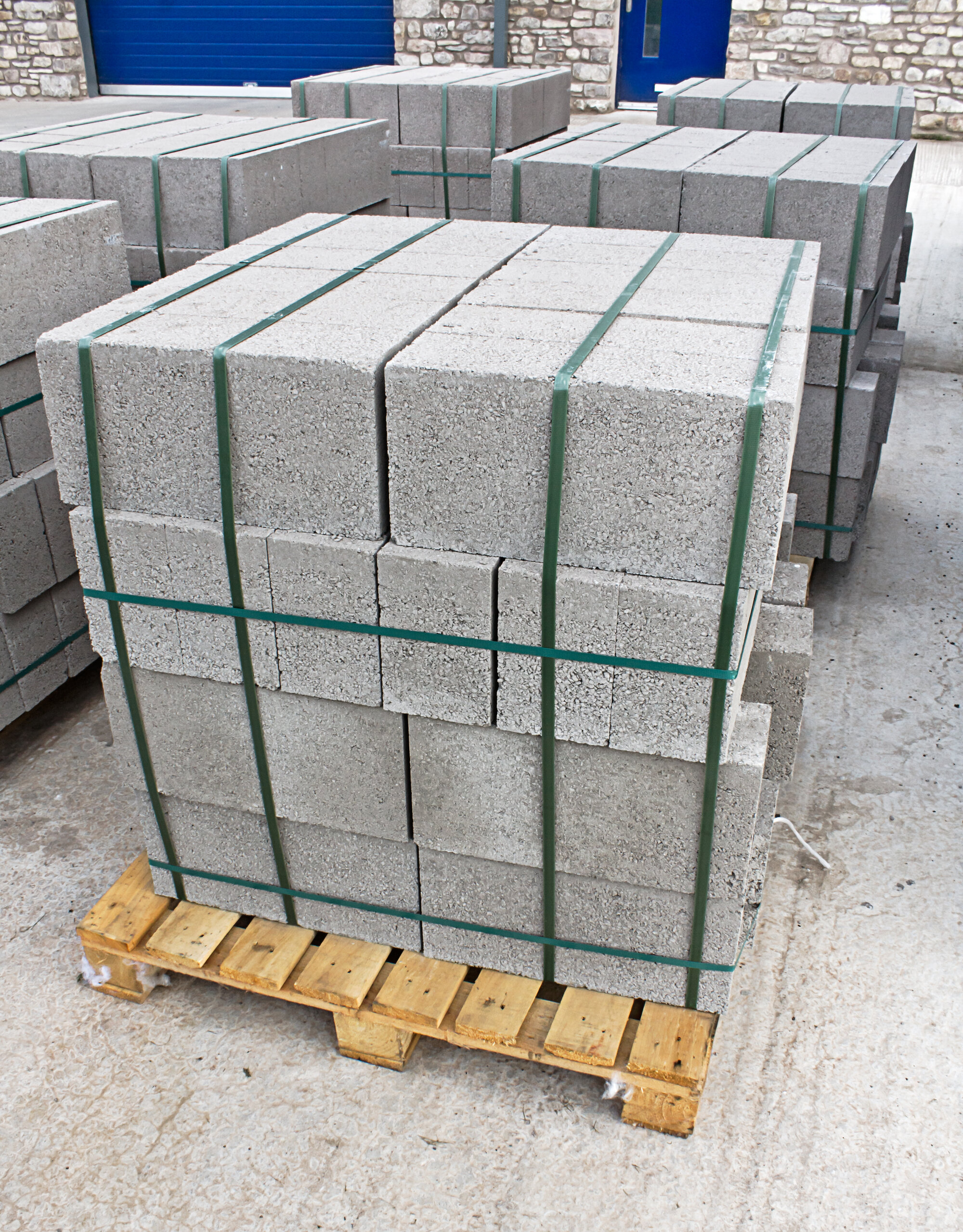 Aerated concrete block