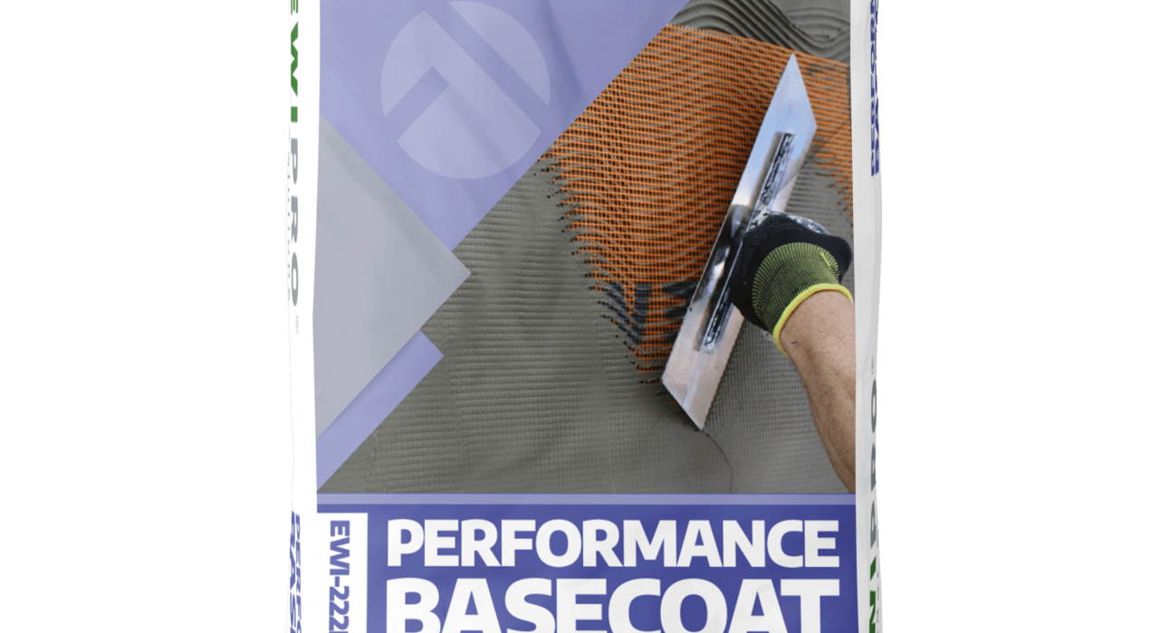 Bag of EWI Pro Performance Basecoat render, 25 kg, featuring branding, product icons for water repellency and spray application, and an image of a person applying render over mesh with a trowel.