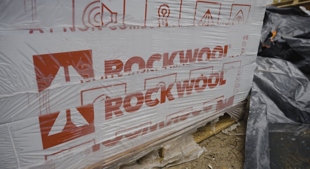This is a pack of Rockwool insulation, a type of mineral wool. It's known for being non-combustible and offering good thermal and acoustic insulation.