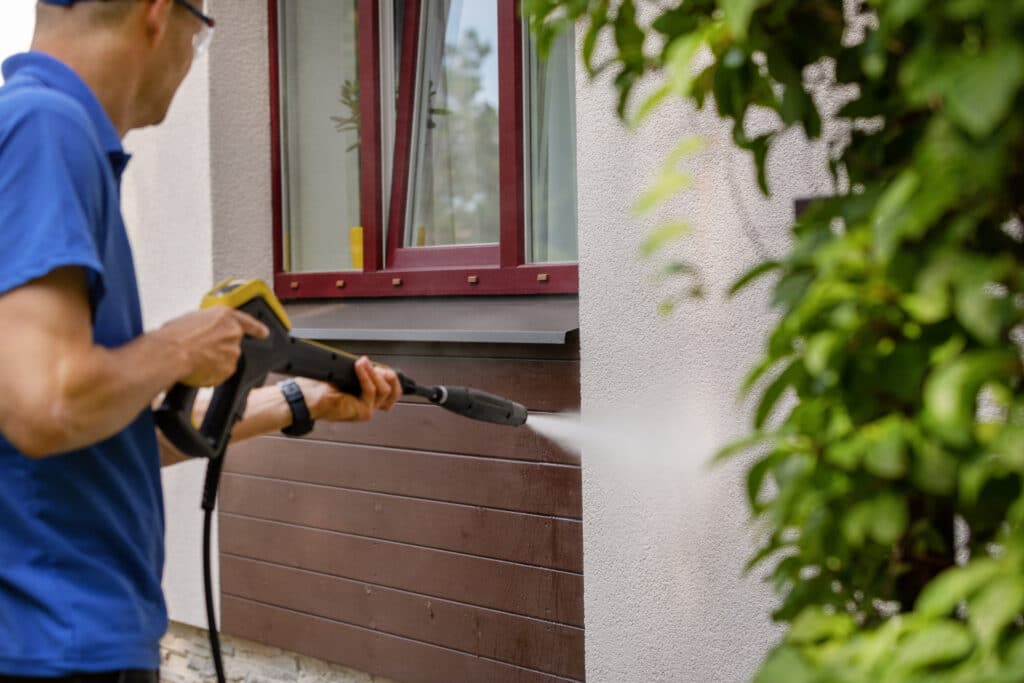 clean your walls with pressure washer
